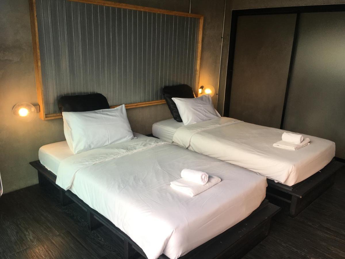 BED STOP Hotel Chiangmai Chiang Mai Bagian luar foto