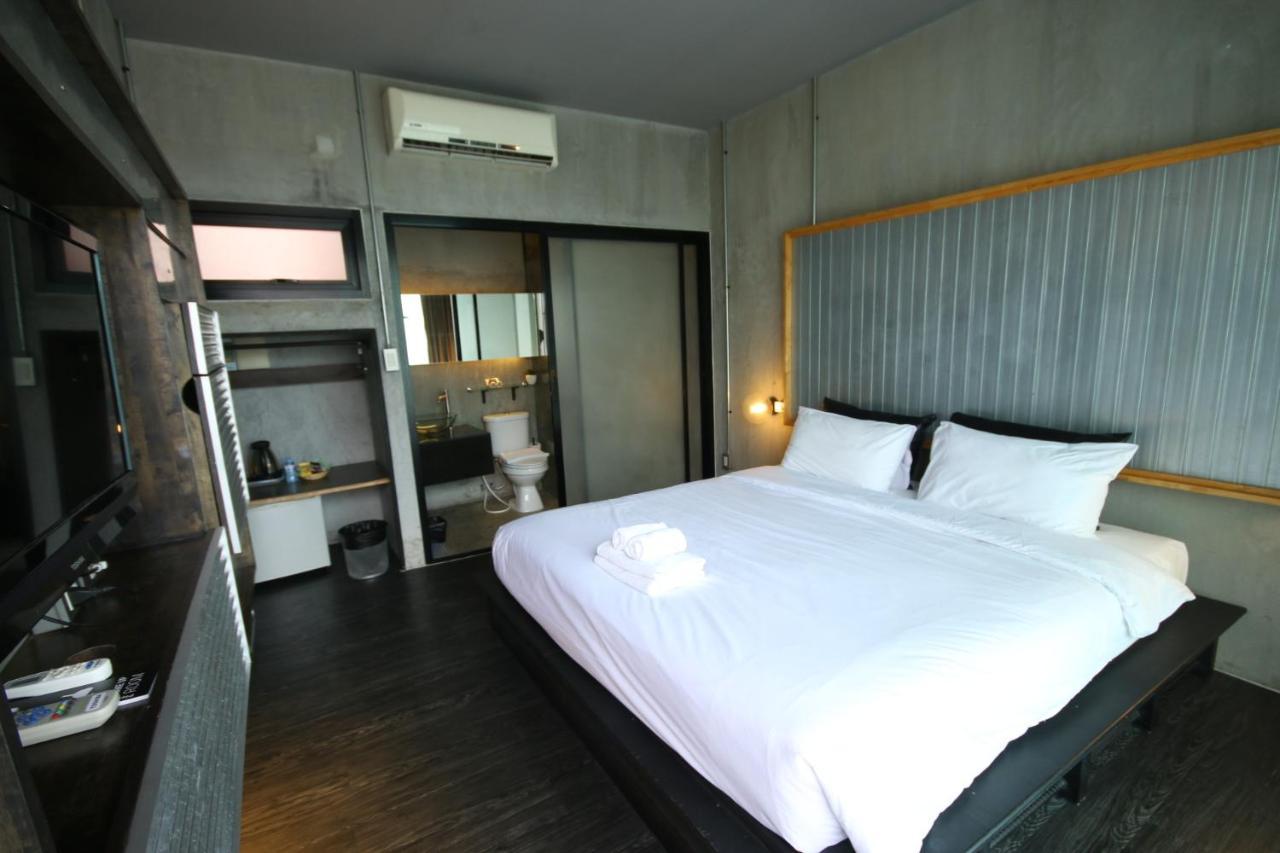 BED STOP Hotel Chiangmai Chiang Mai Bagian luar foto